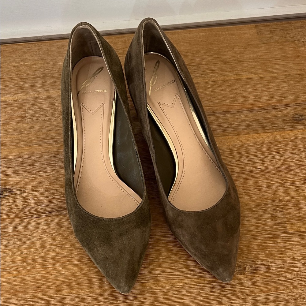 Brian Atwood Women's Heels Block Heel Pumps Olive Suede 6.5 - Picture 2 of 8